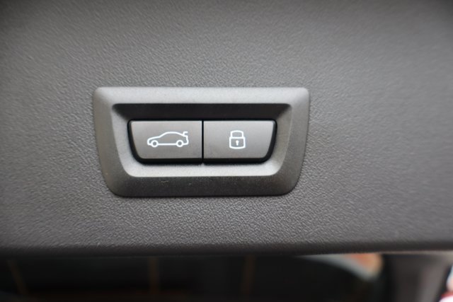 Used 2025 BMW X3 xDrive30i w/ Premium Package image 35