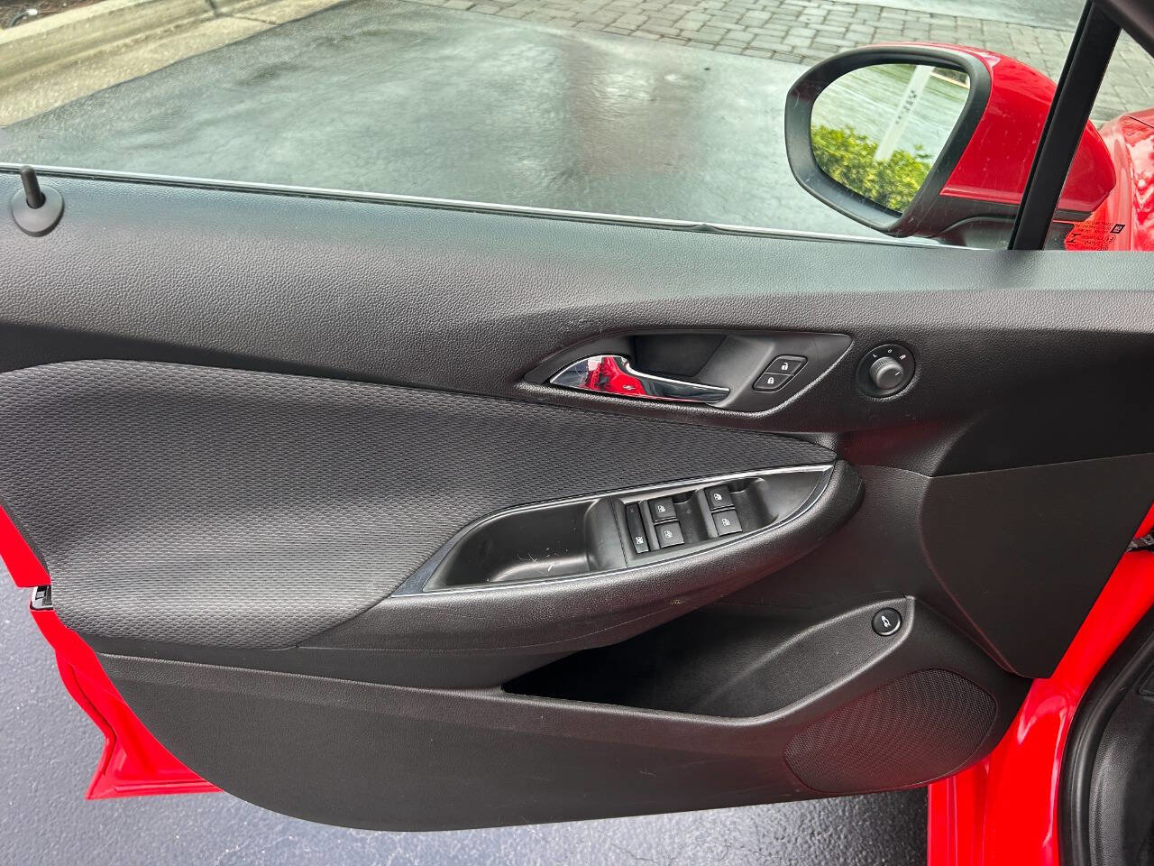 Used 2018 Chevrolet Cruze LT w/ LT Fleet Convenience Package image 12