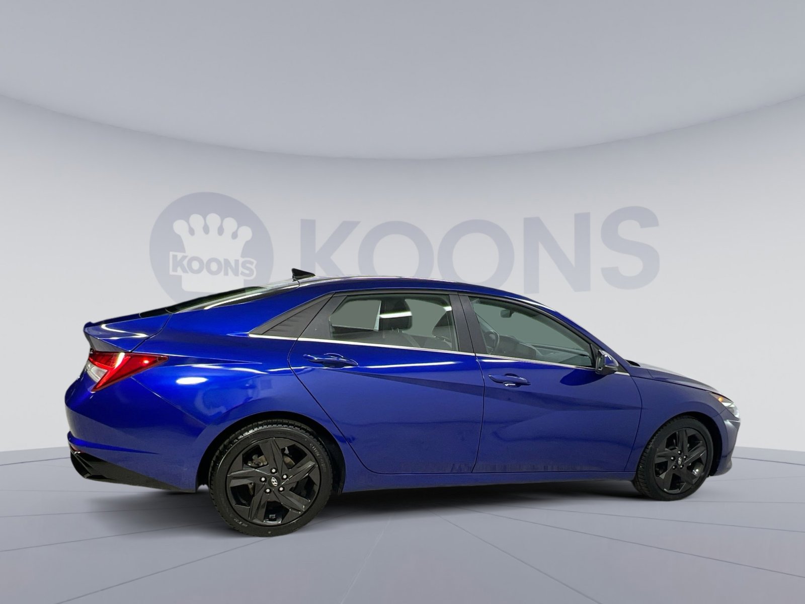Used 2022 Hyundai Elantra Limited image 13