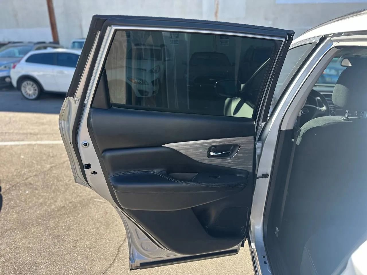 Used 2018 Nissan Murano SV image 30