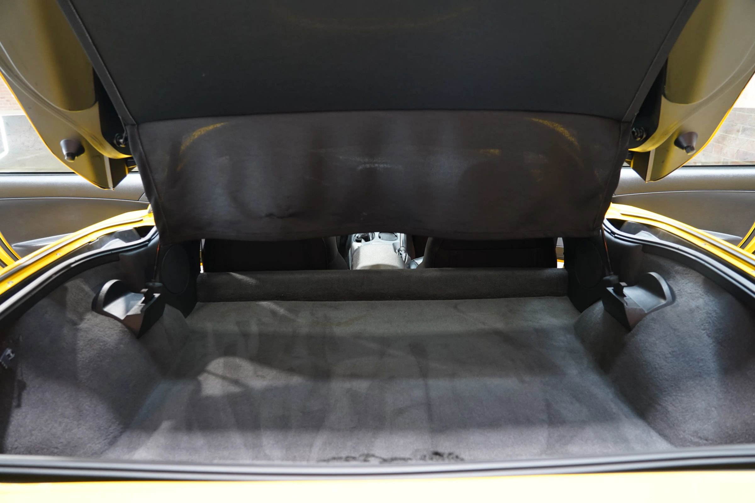 Used 2006 Chevrolet Corvette Coupe w/ Preferred Equipment Group image 36