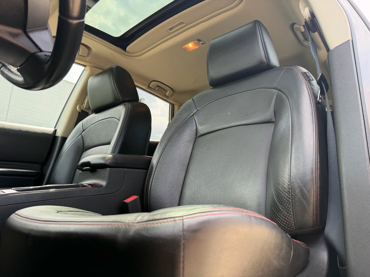 Used 2010 Nissan Rogue SL w/ Leather Pkg FWD image 11