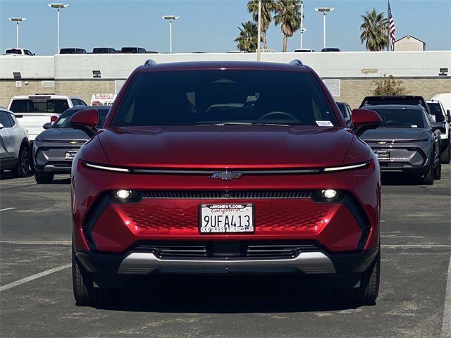Used 2025 Chevrolet Equinox EV LT image 2