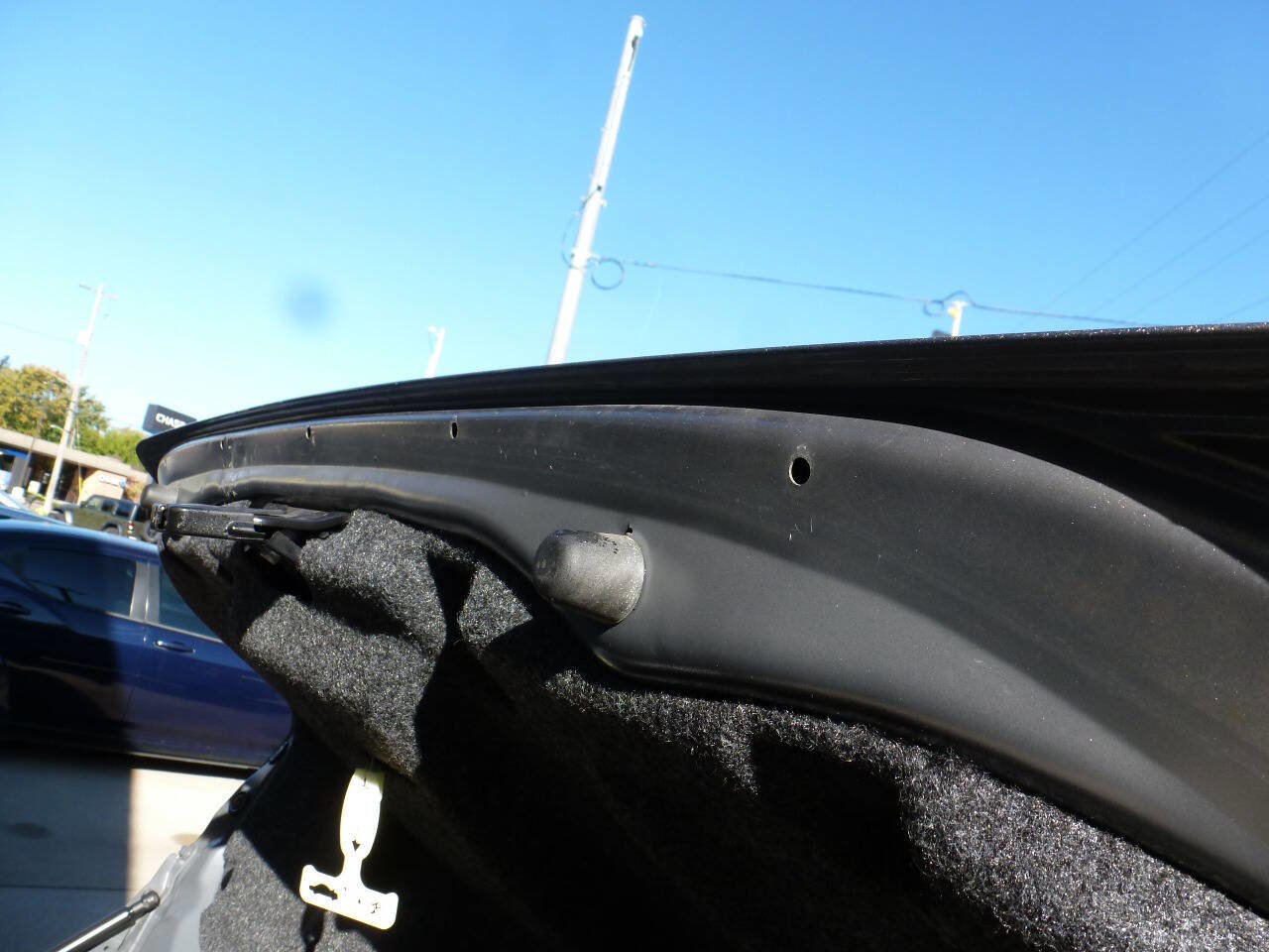 Used 2009 Ford Focus SE image 18