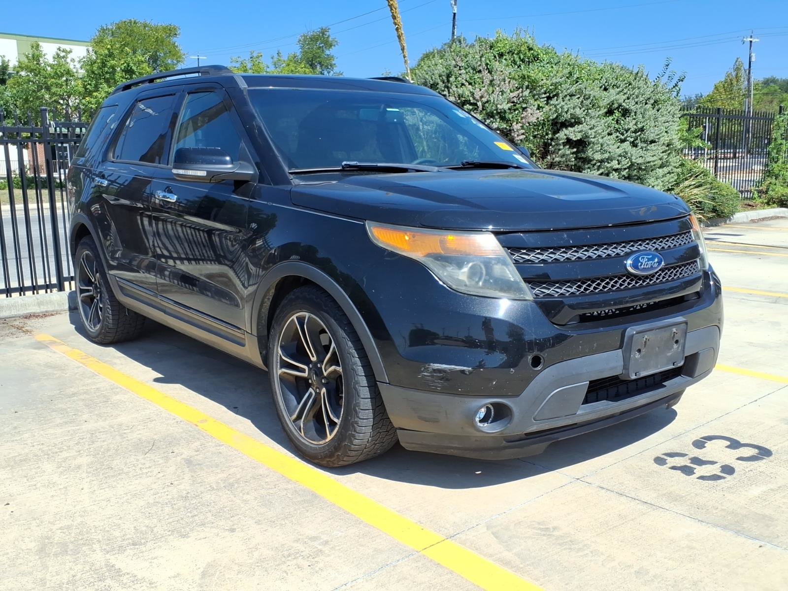 Used 2014 Ford Explorer Sport w/ Equipment Group 401A AWD/4WD image 3