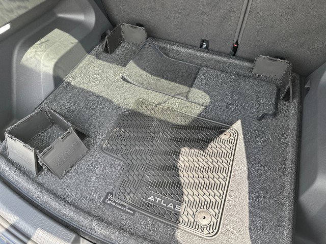 New 2025 Volkswagen Atlas Cross Sport SEL image 27