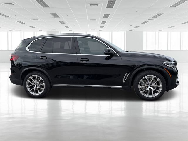 Certified 2022 BMW X5 xDrive40i image 2