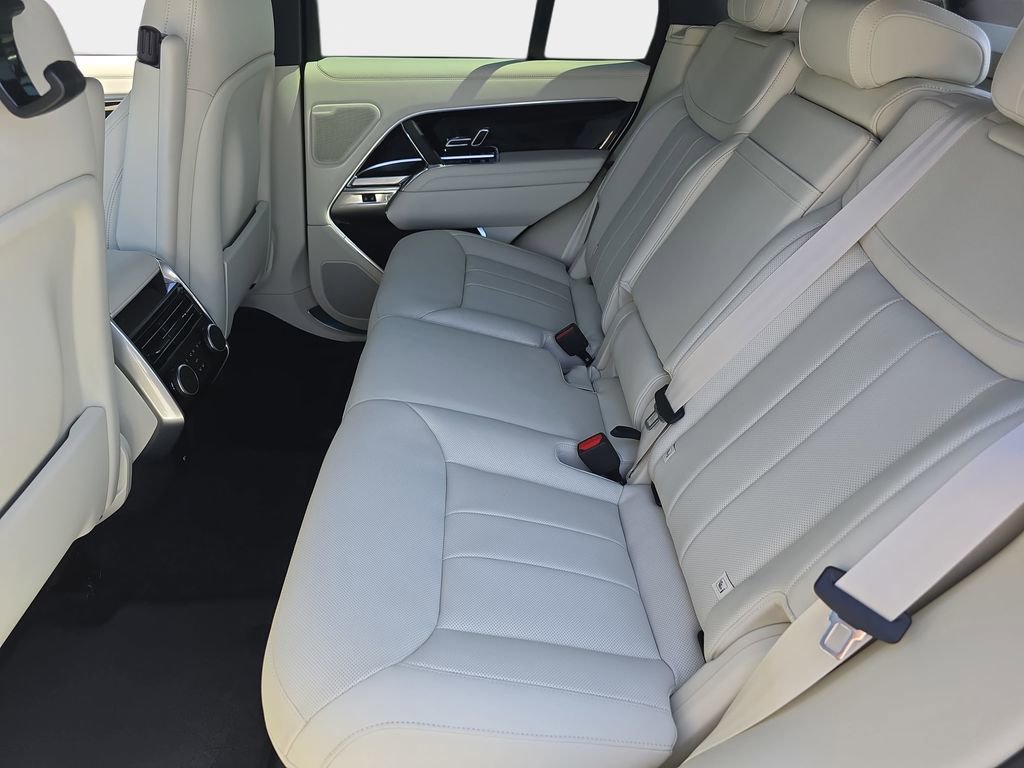New 2026 Land Rover Range Rover SE AWD/4WD image 15