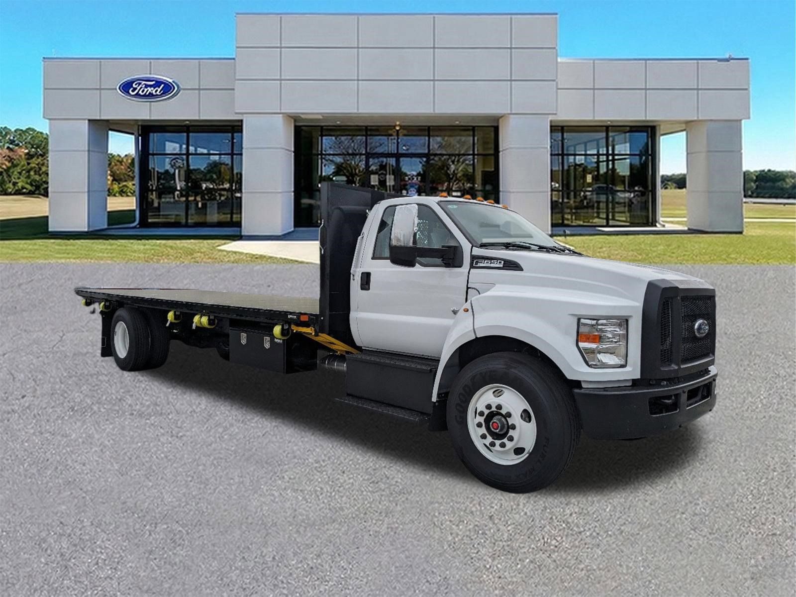 New 2025 Ford F650 2WD Regular Cab Super Duty image 2