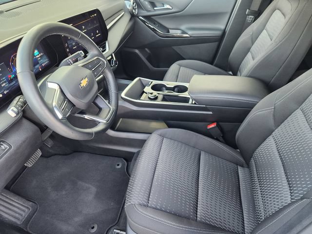 Used 2026 Chevrolet Equinox LT FWD image 4