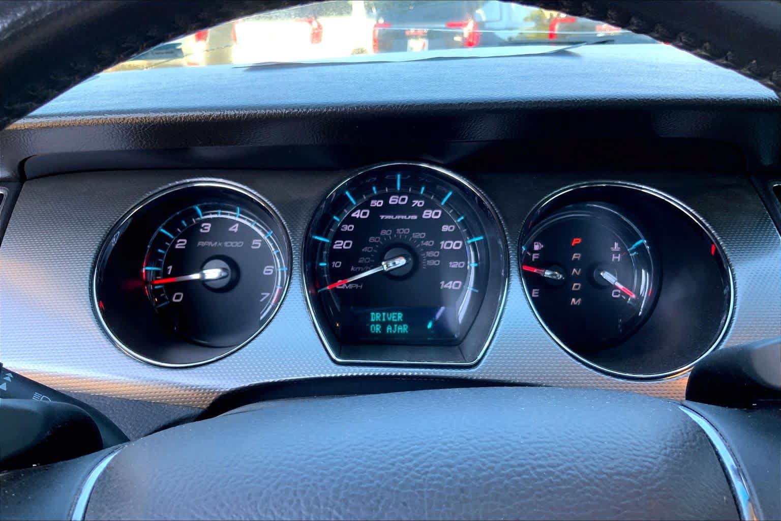 Used 2011 Ford Taurus SEL w/ 201A Rapid Spec Order Code FWD image 23