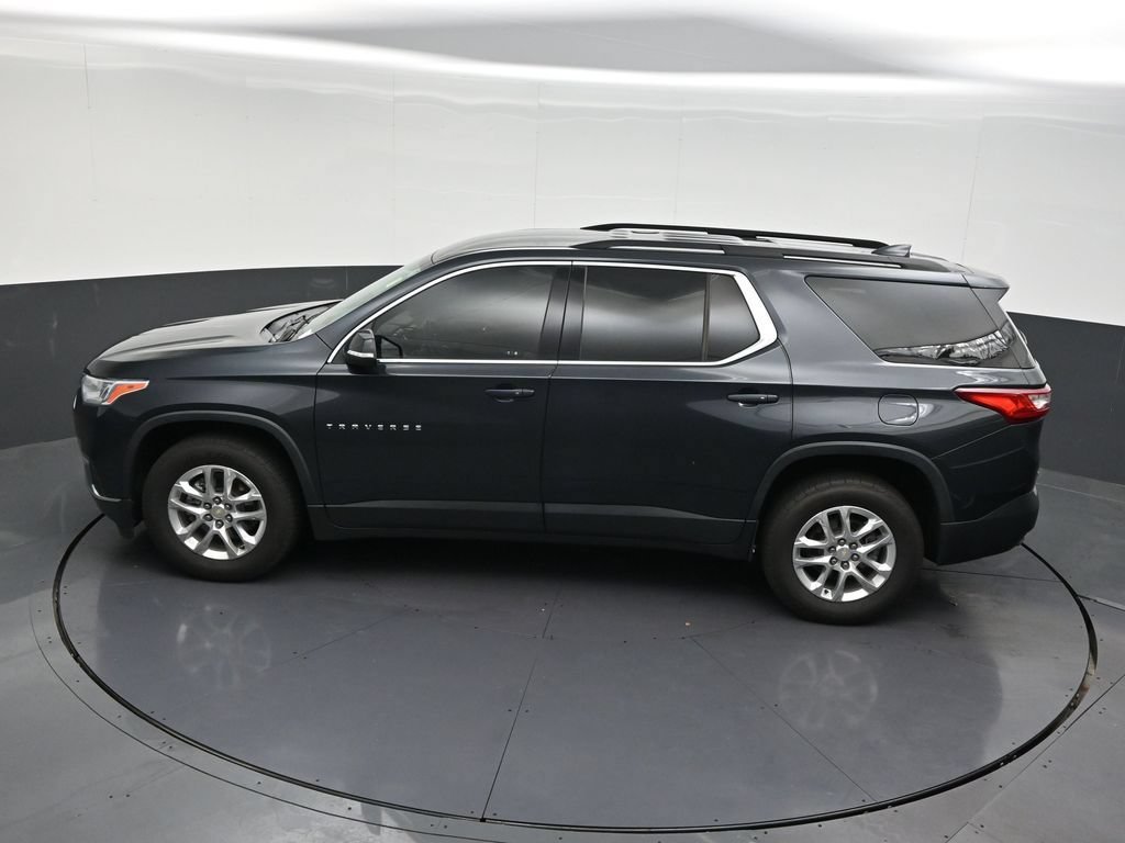 Used 2021 Chevrolet Traverse LT FWD image 18