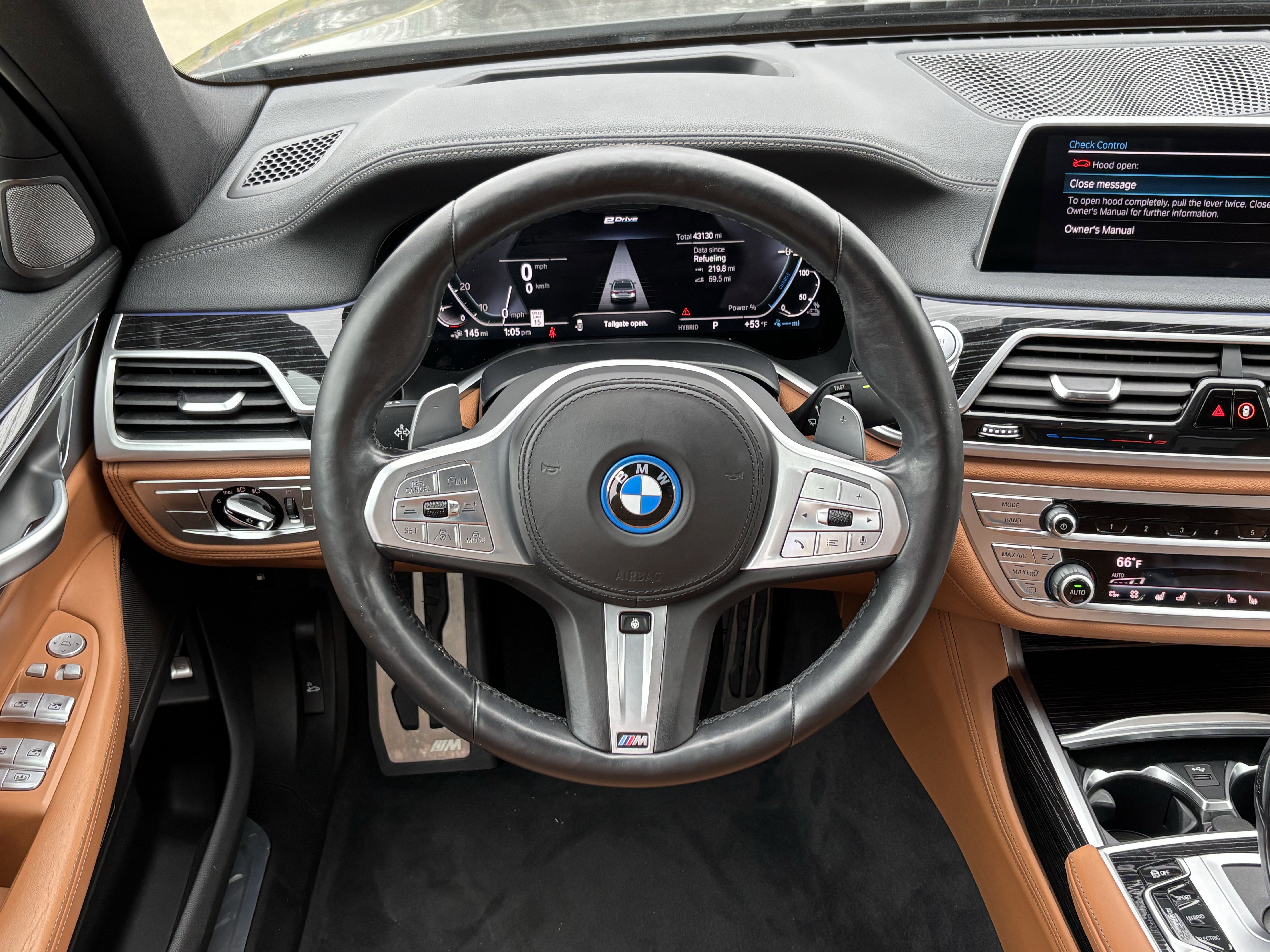 Used 2022 BMW 745e xDrive w/ M Sport Package image 18
