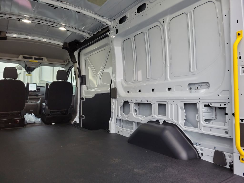New 2026 Ford Transit 250 148 Medium Roof image 13
