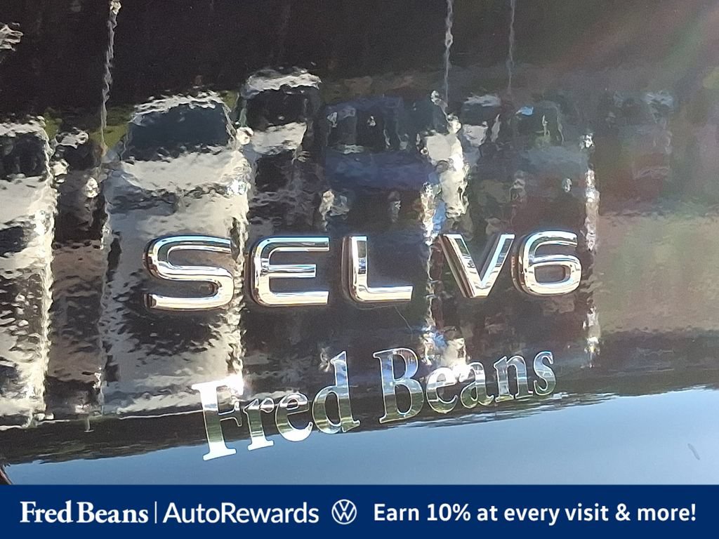 Certified 2023 Volkswagen Atlas Cross Sport SEL Premium R-Line AWD/4WD image 37