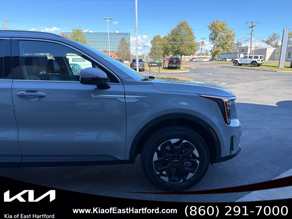 New 2026 Kia Sorento S AWD/4WD image 6