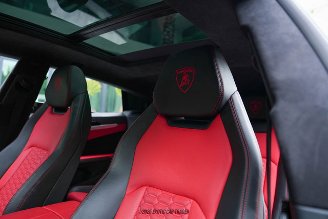 Used 2019 Lamborghini Urus image 39