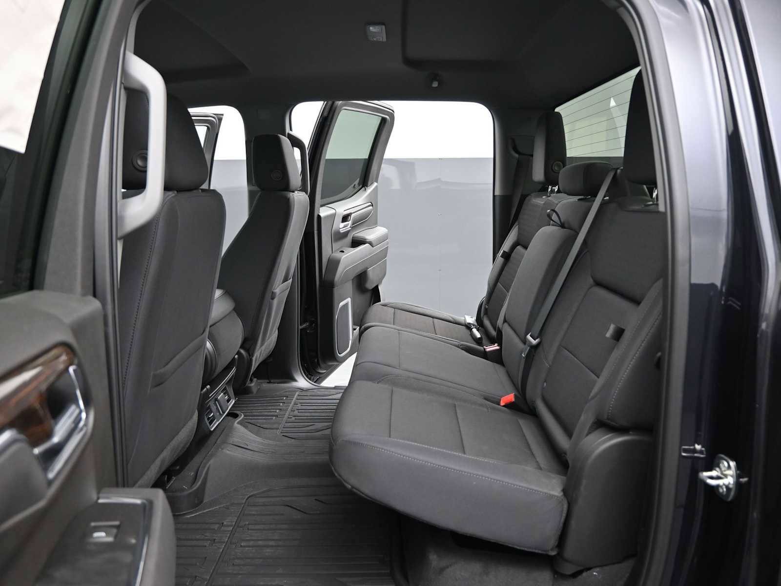 New 2025 GMC Sierra 1500 Elevation w/ LPO, Elevation Black Package image 15