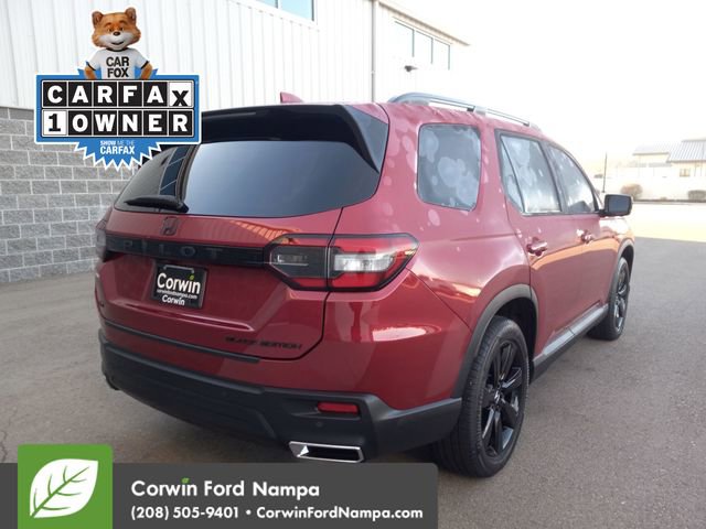 Used 2025 Honda Pilot Black Edition image 3