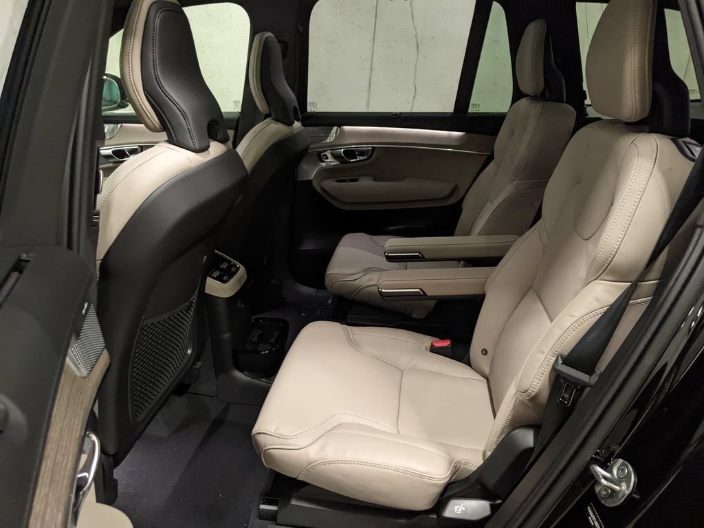 New 2026 Volvo XC90 T8 Ultra w/ Protection Package Premier AWD/4WD image 23