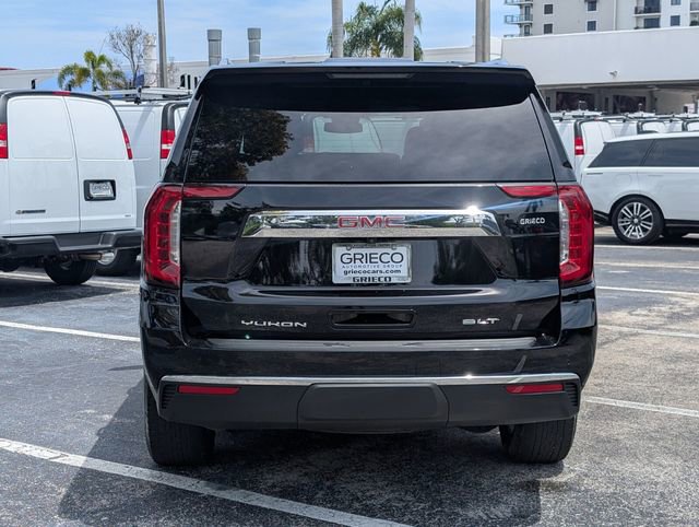 Used 2024 GMC Yukon SLT w/ SLT Luxury Package RWD image 6