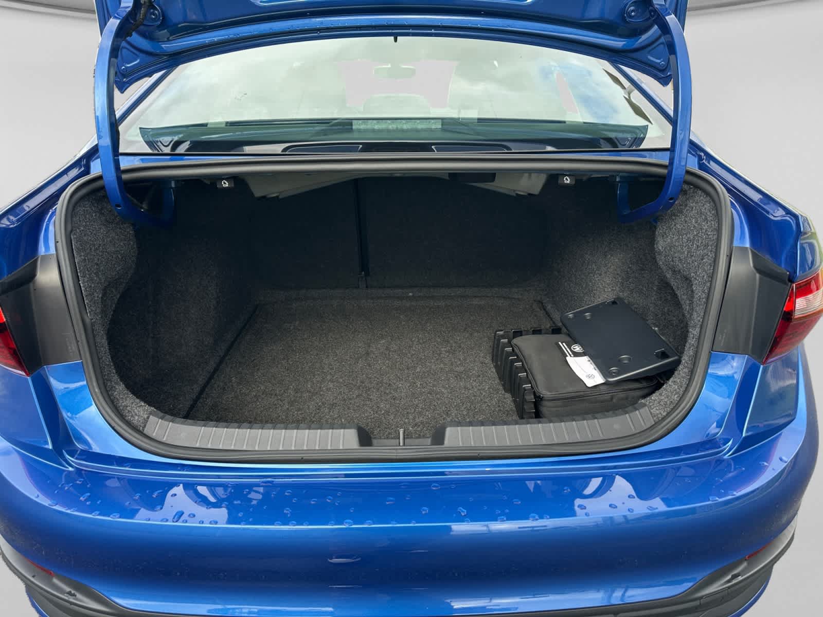 Used 2023 Volkswagen Jetta Sport FWD image 20