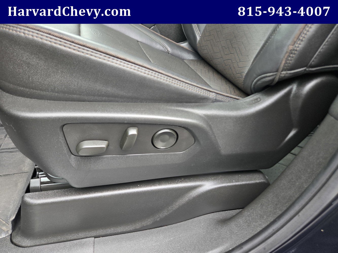 Certified 2024 Chevrolet Suburban High Country AWD/4WD image 23