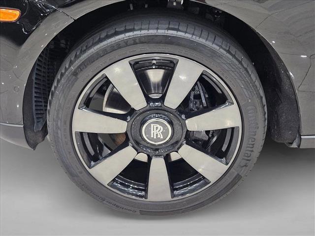 Used 2023 Rolls-Royce Cullinan w/ Interior Detailing Package image 21