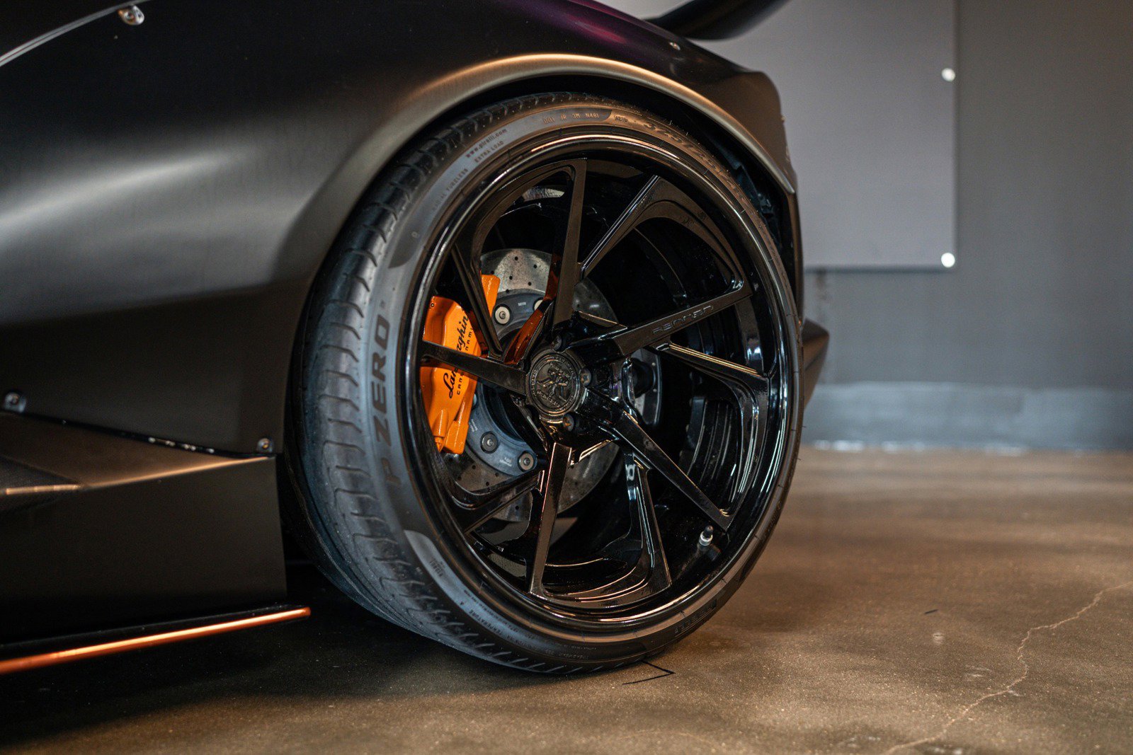 Used 2015 Lamborghini Huracan LP 610-4 image 14