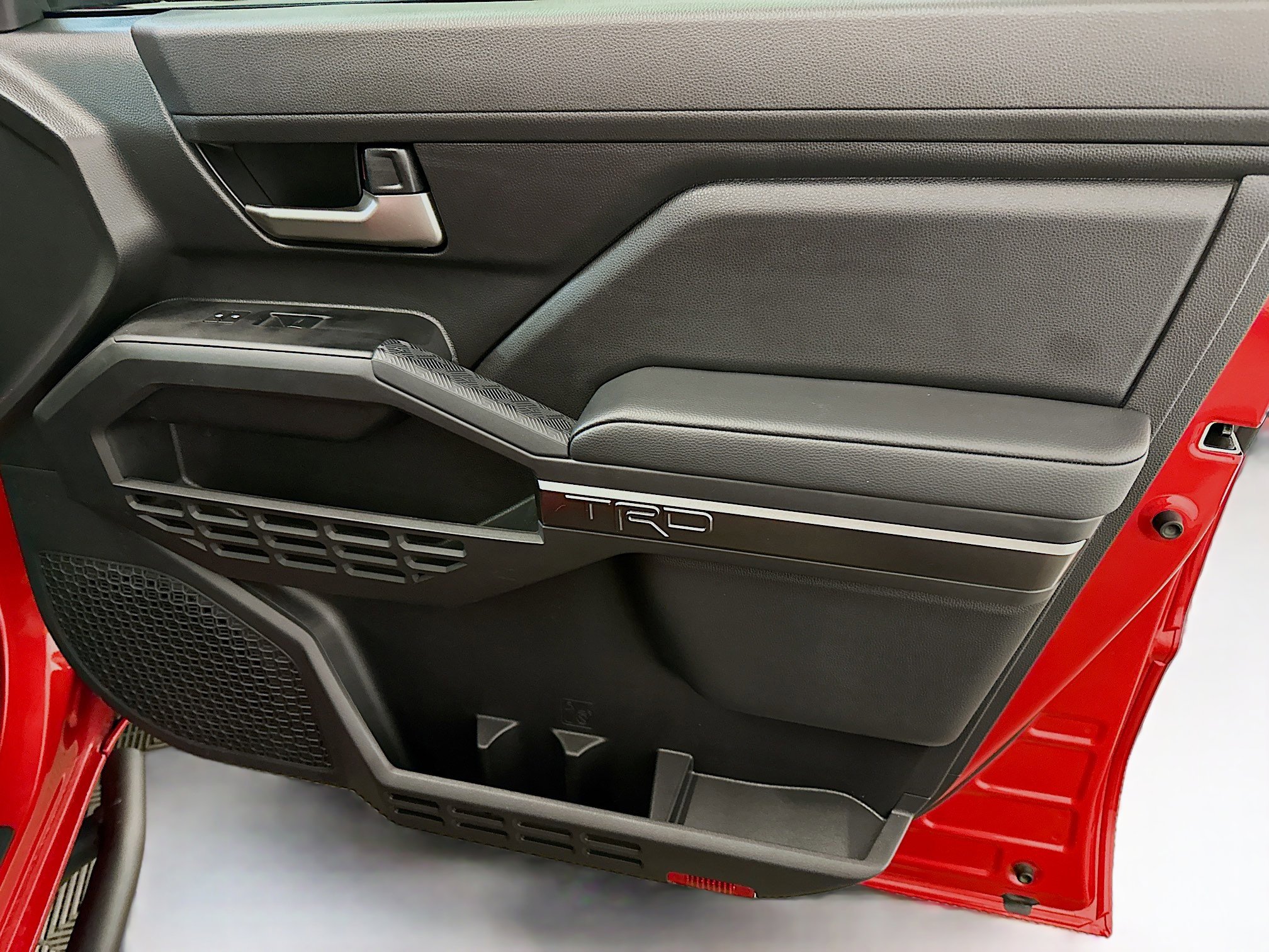 Used 2025 Toyota Tacoma TRD Off-Road AWD/4WD image 33