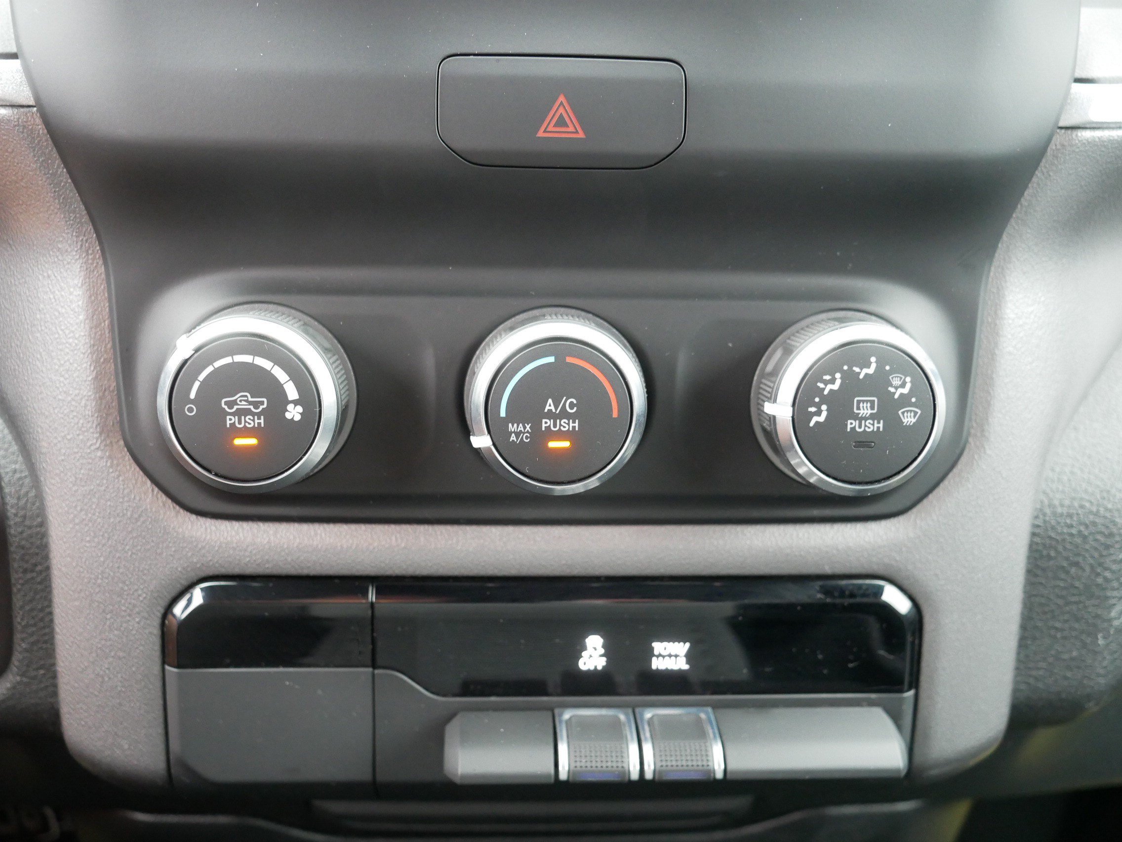 Used 2022 RAM 1500 Big Horn AWD/4WD image 23