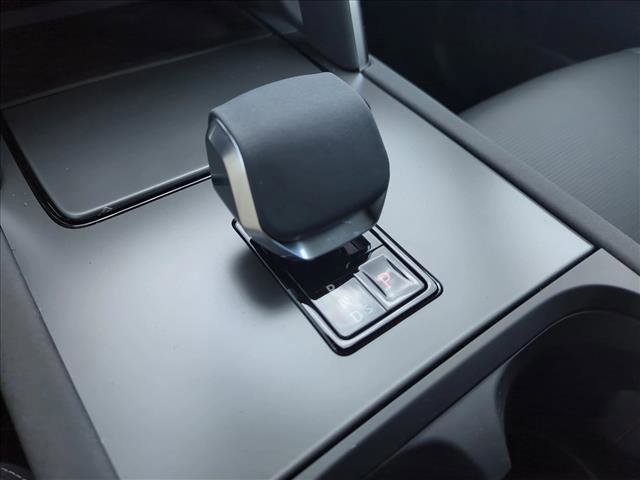 Used 2024 Land Rover Discovery Sport Dynamic SE image 27