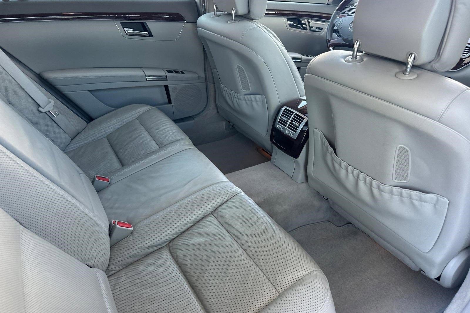 Used 2010 Mercedes-Benz S 550 image 31