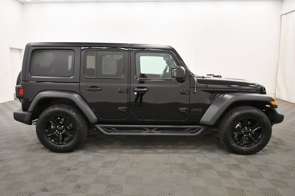 Used 2023 Jeep Wrangler Sport image 9