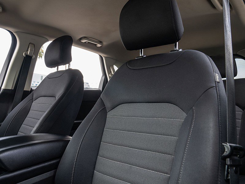 Used 2018 Ford Edge SE w/ Cargo Accessory Package image 20