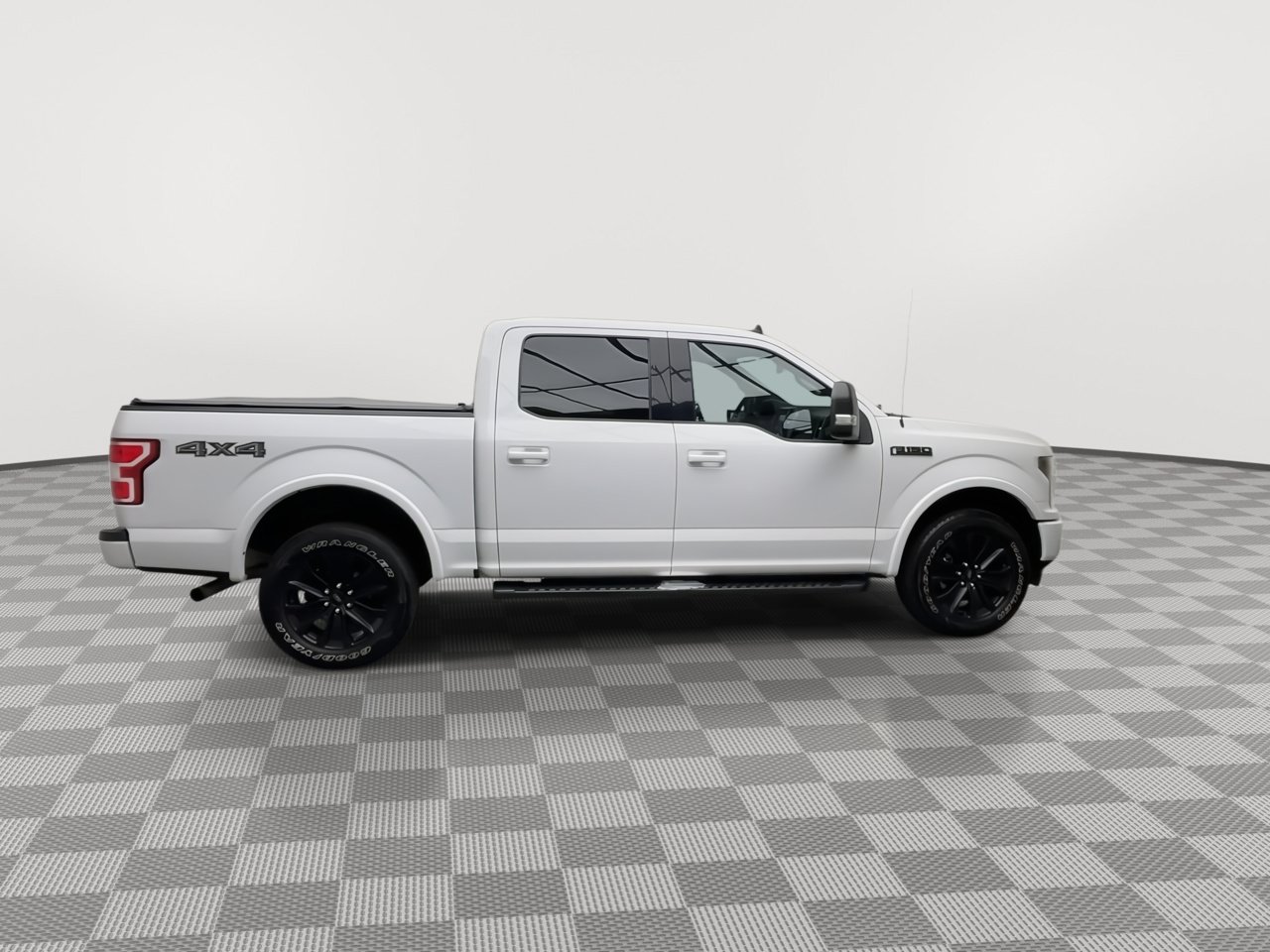 Used 2020 Ford F150 XLT w/ Equipment Group 302A Luxury AWD/4WD image 43