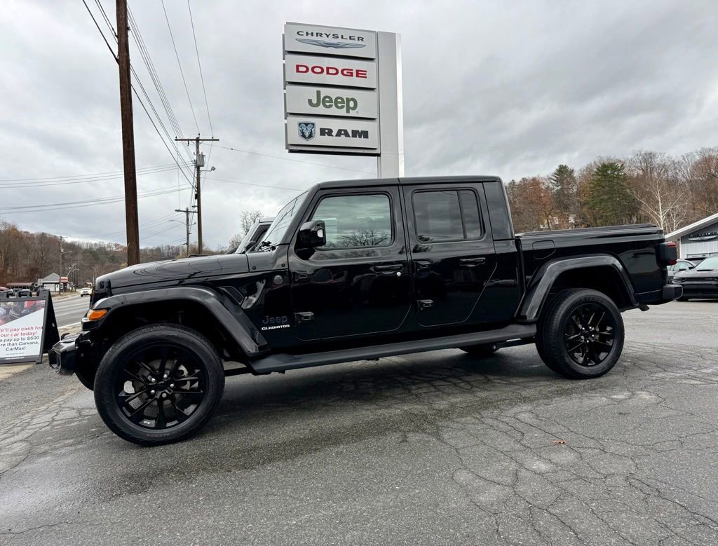 Used 2022 Jeep Gladiator Overland image 3