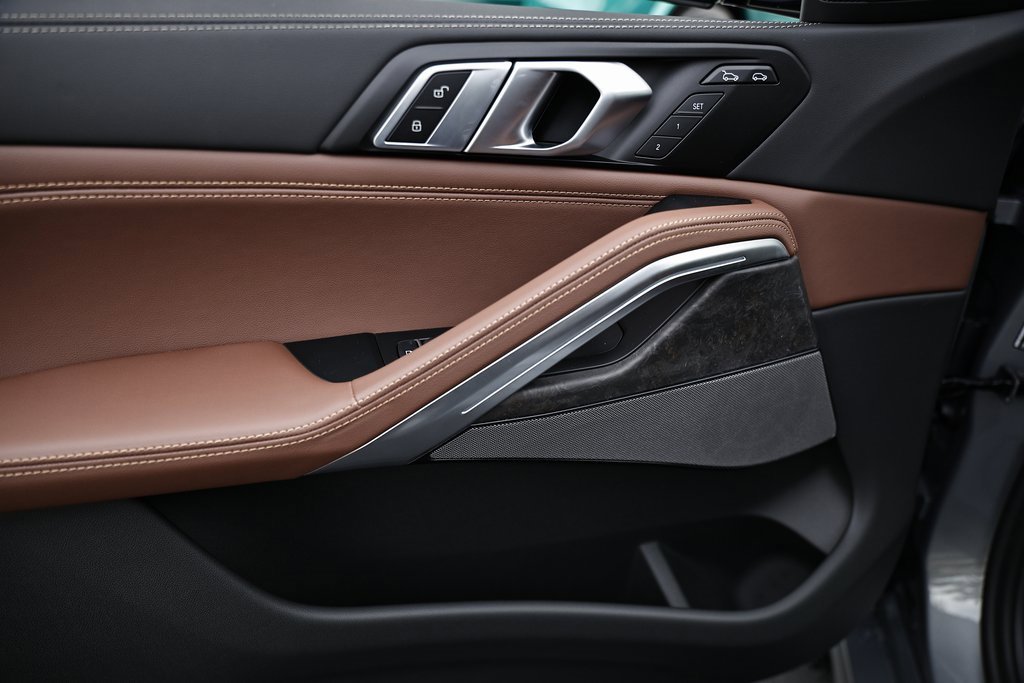 New 2026 BMW X6 xDrive40i w/ Premium Package image 15