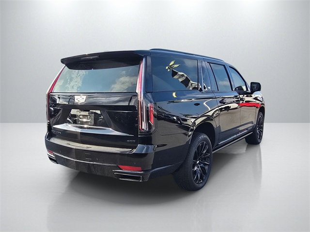 Used 2024 Cadillac Escalade ESV Sport Platinum w/ LPO, ONYX Package image 5