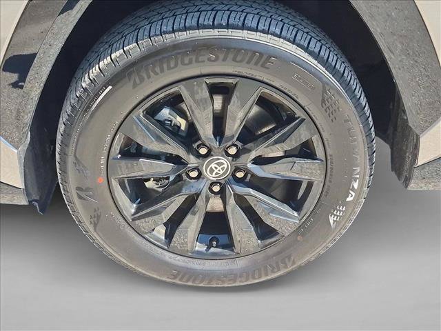 Used 2026 Toyota RAV4 SE w/ Convenience Package AWD/4WD image 23