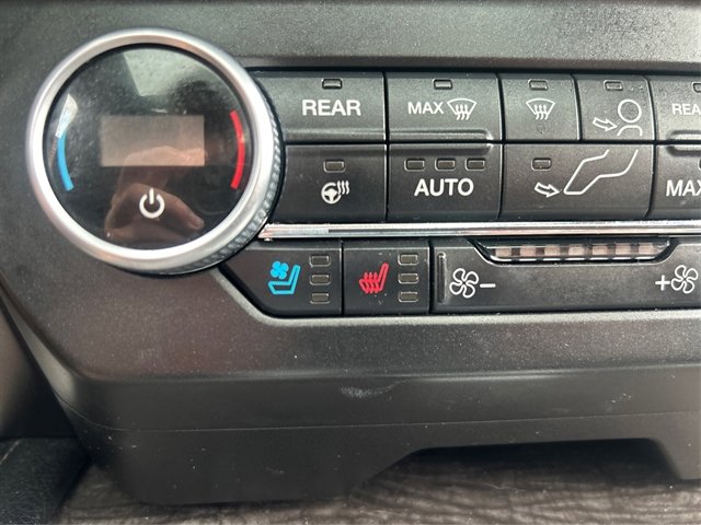 Used 2018 Ford Expedition Max Limited w/ Equipment Group 301A AWD/4WD image 46