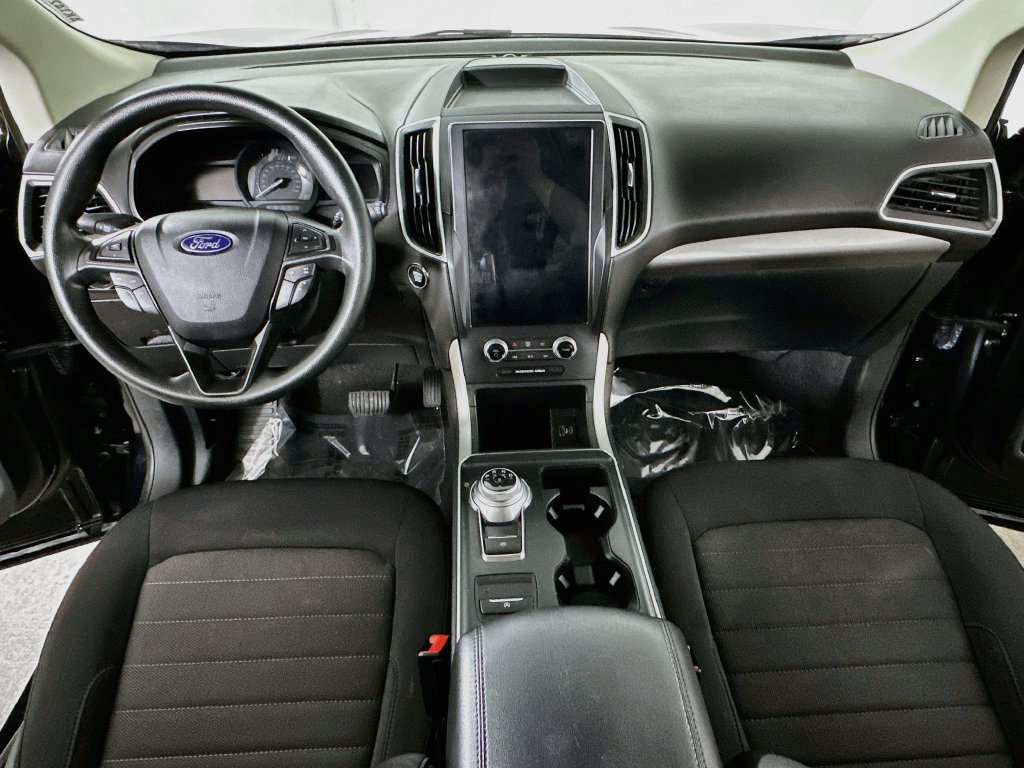 Used 2024 Ford Edge SE w/ Black Appearance Package AWD/4WD image 18