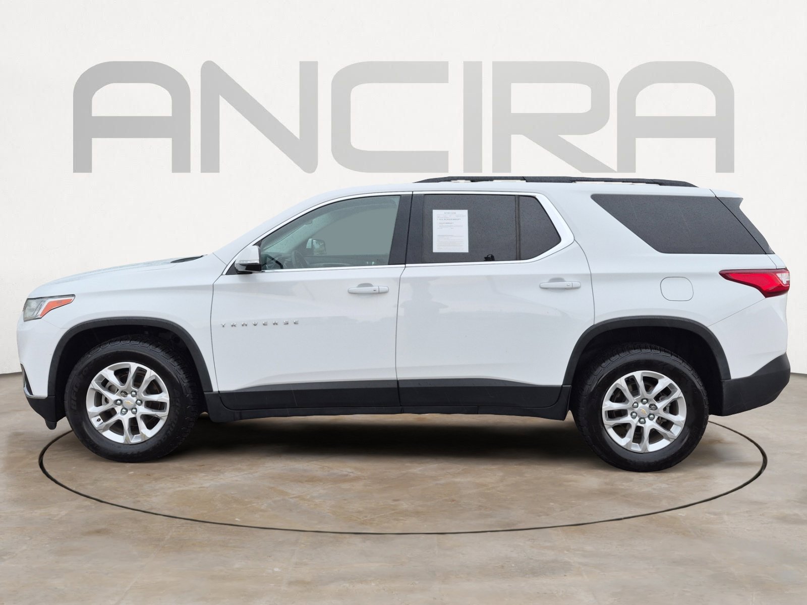 Used 2019 Chevrolet Traverse LT FWD image 7