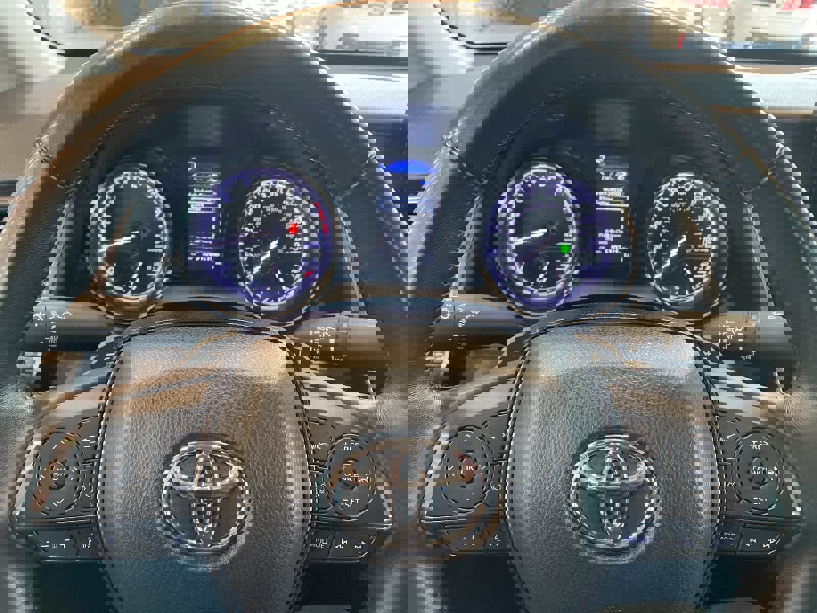 Used 2024 Toyota Camry SE image 18