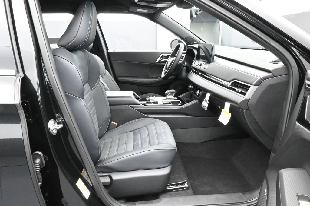 New 2026 Mitsubishi Outlander SE FWD image 40