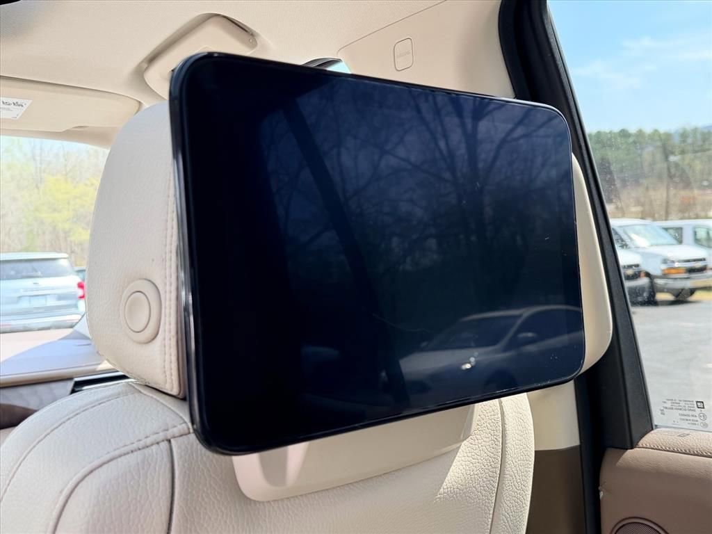 Used 2021 GMC Yukon Denali w/ LPO, Illumination Package image 13