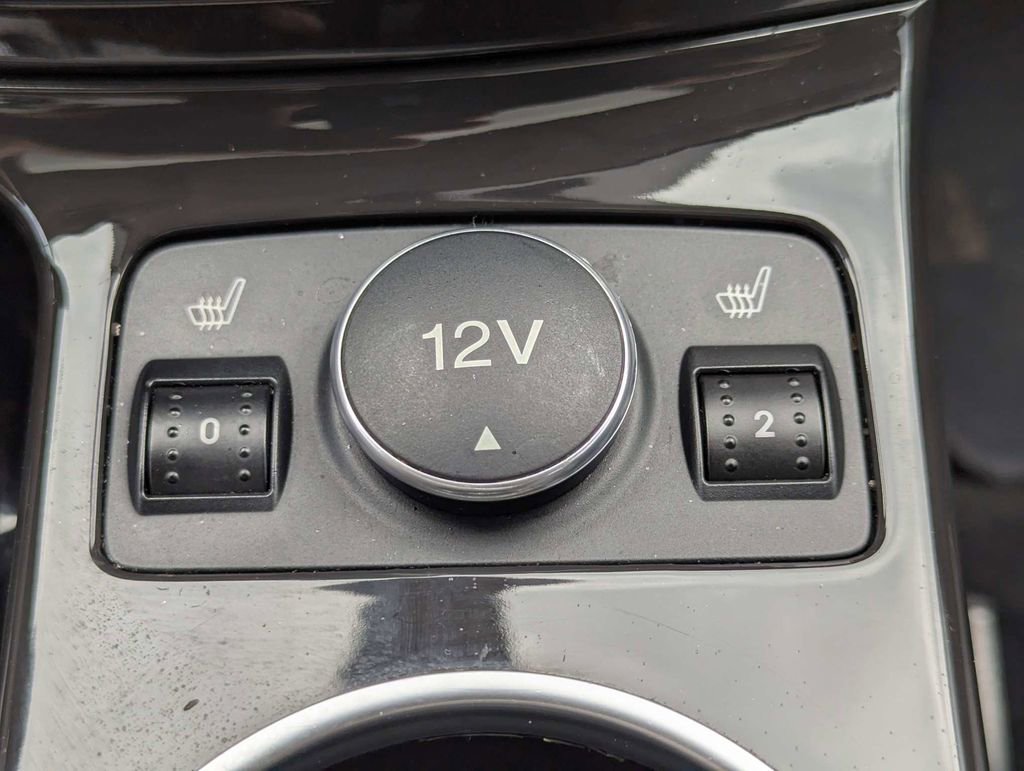 Used 2016 Ford Escape Titanium w/ Equipment Group 301A AWD/4WD image 23