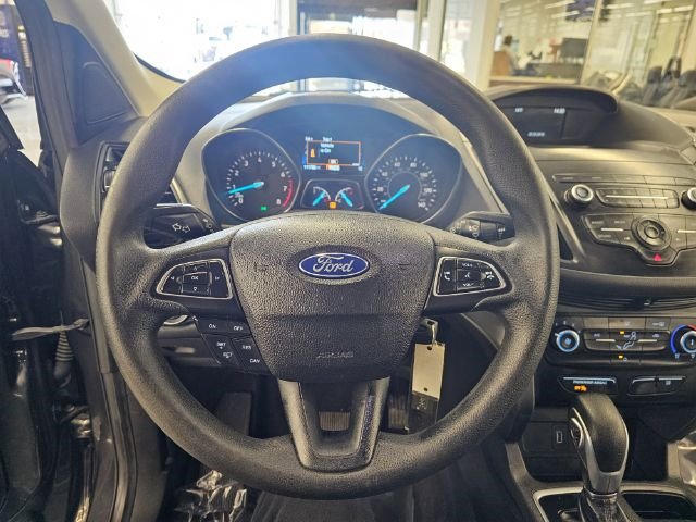 Used 2019 Ford Escape S image 10