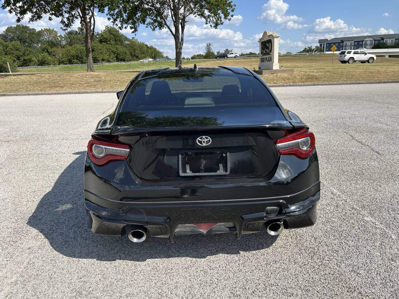 Used 2019 Toyota 86 TRD SE RWD image 4