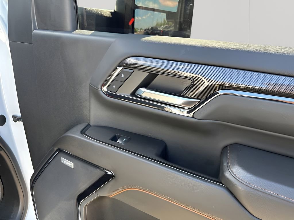 Used 2024 GMC Sierra 2500 AT4 w/ AT4 Premium Plus Package image 15